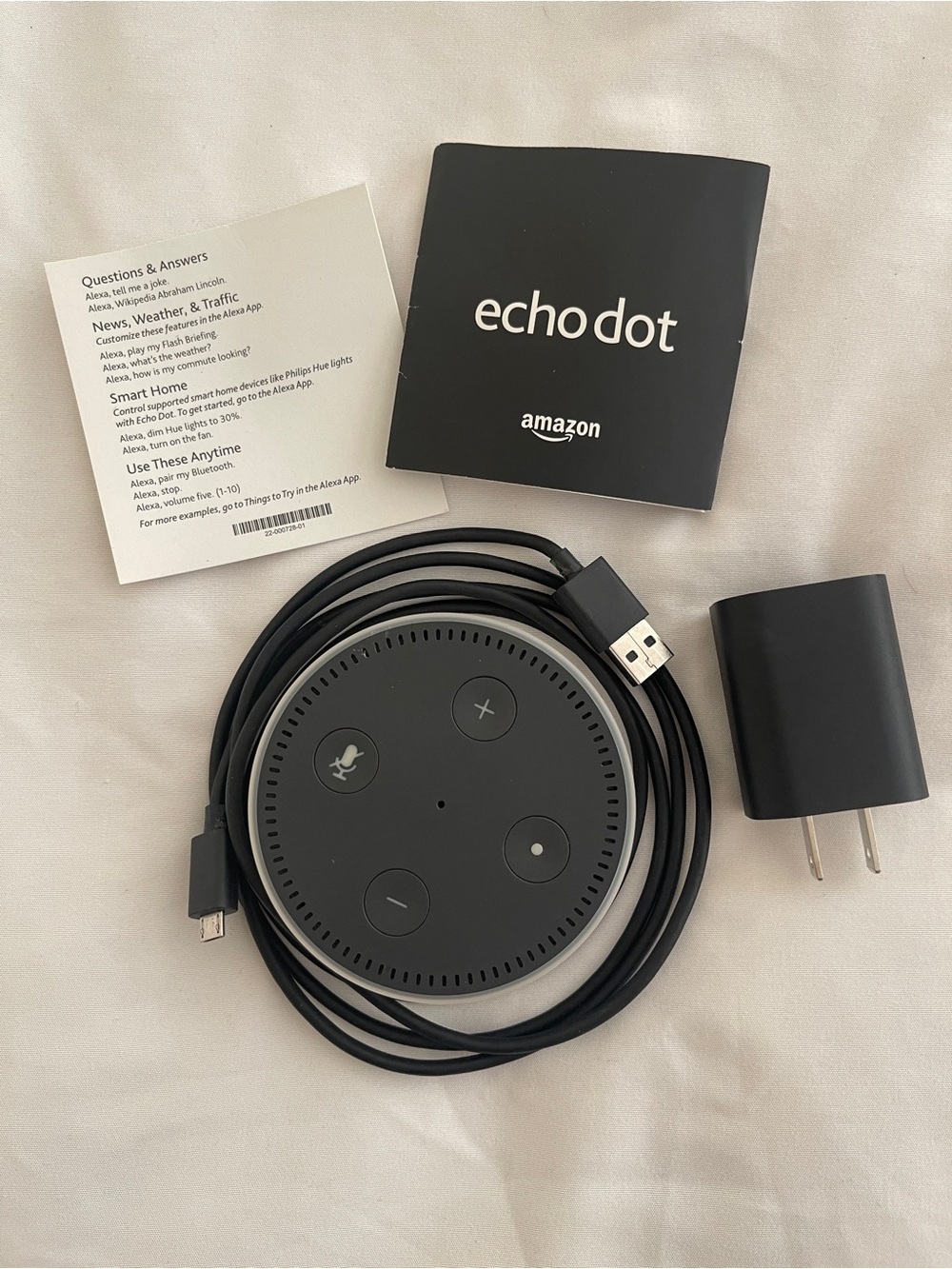 Amazon Echo Dot model RS03QR - Black